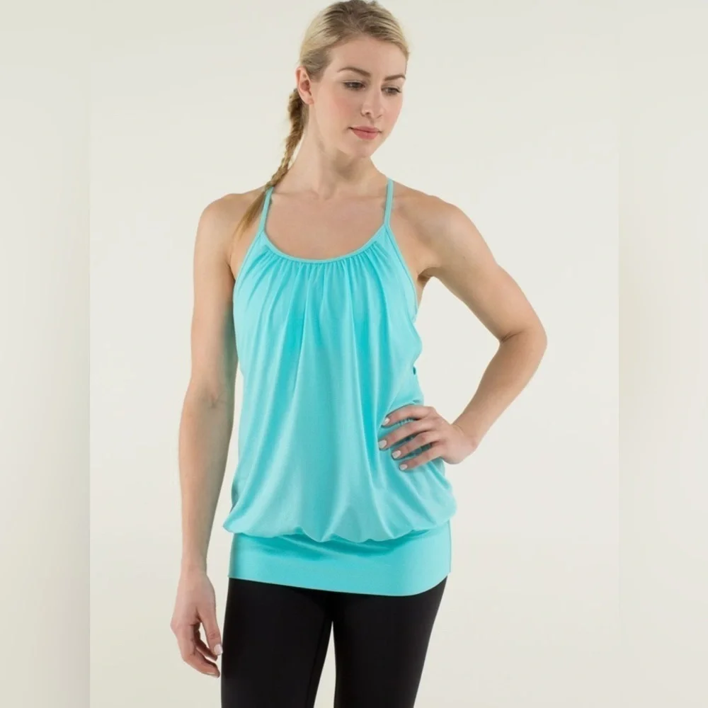 Lululemon Let It Loose No Limits Activewear 2 in 1 Bra Workout Tank Top Flowy